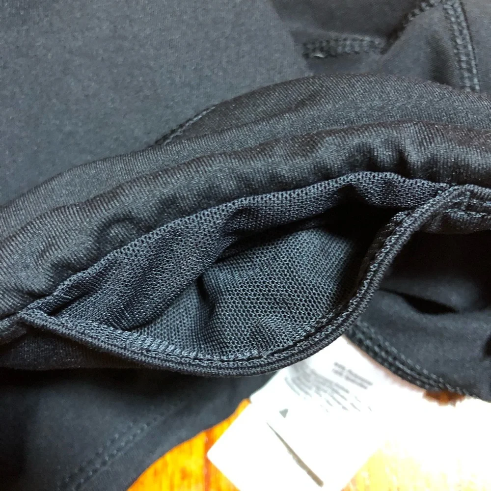 Eddie Bauer Capri leggings with pockets